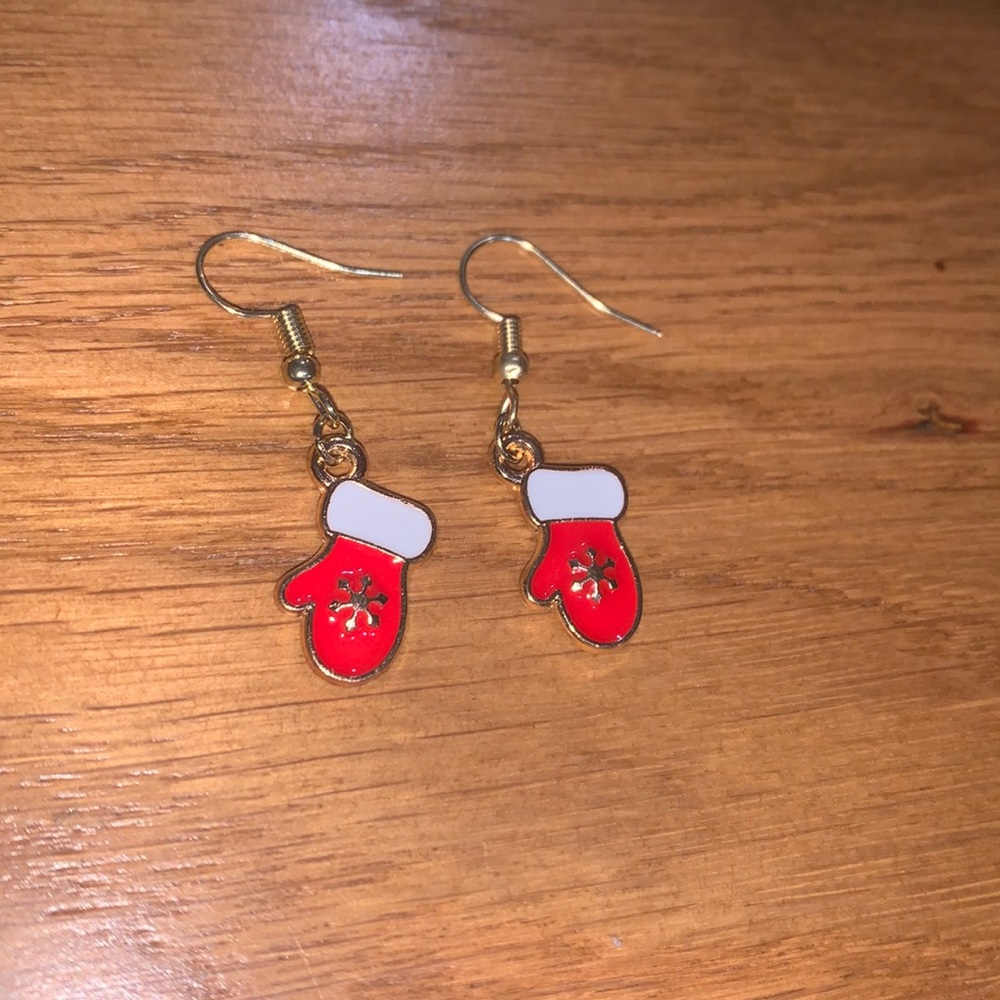 Christmas earrings!!